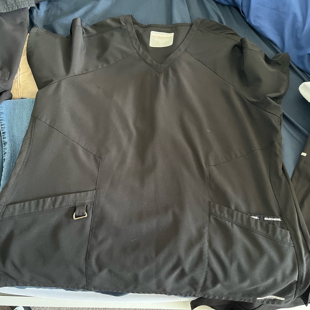 Black scrub set